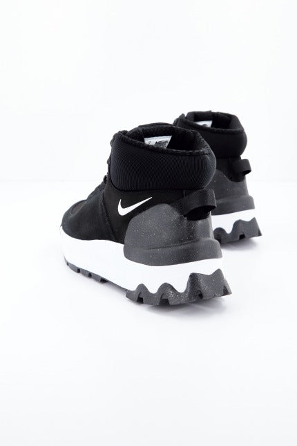 NIKE CITY BOOT WOMEN en color NEGRO (3)