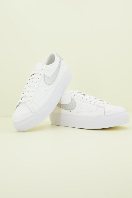 NIKE BLAZER LOW PLATFORM WOM en color BLANCO (1)