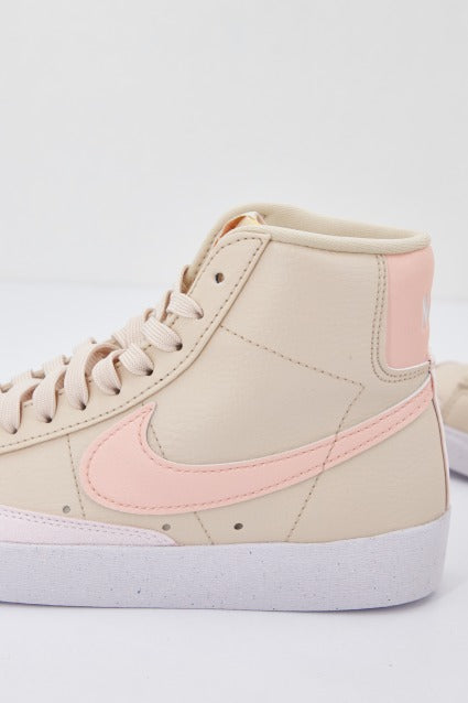 NIKE BLAZER MID ' NEXT NATURE en color BEIS (3)
