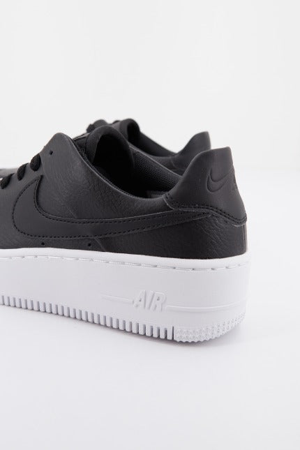 NIKE AF SAGE LOW en color NEGRO (3)