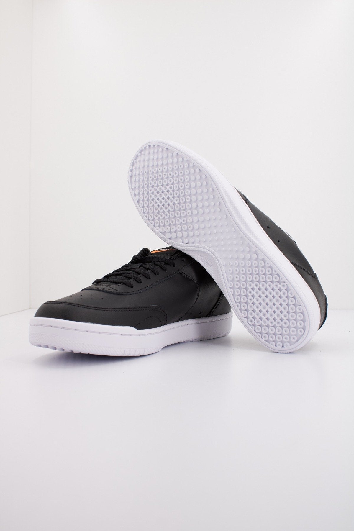 NIKE COURT VINTAGE en color NEGRO (4)
