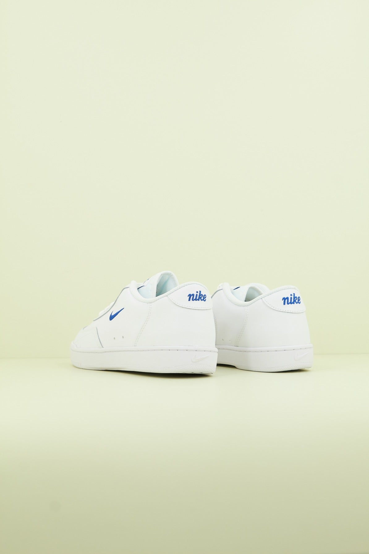 NIKE NIKE COURT VINTAGE en color BLANCO (3)