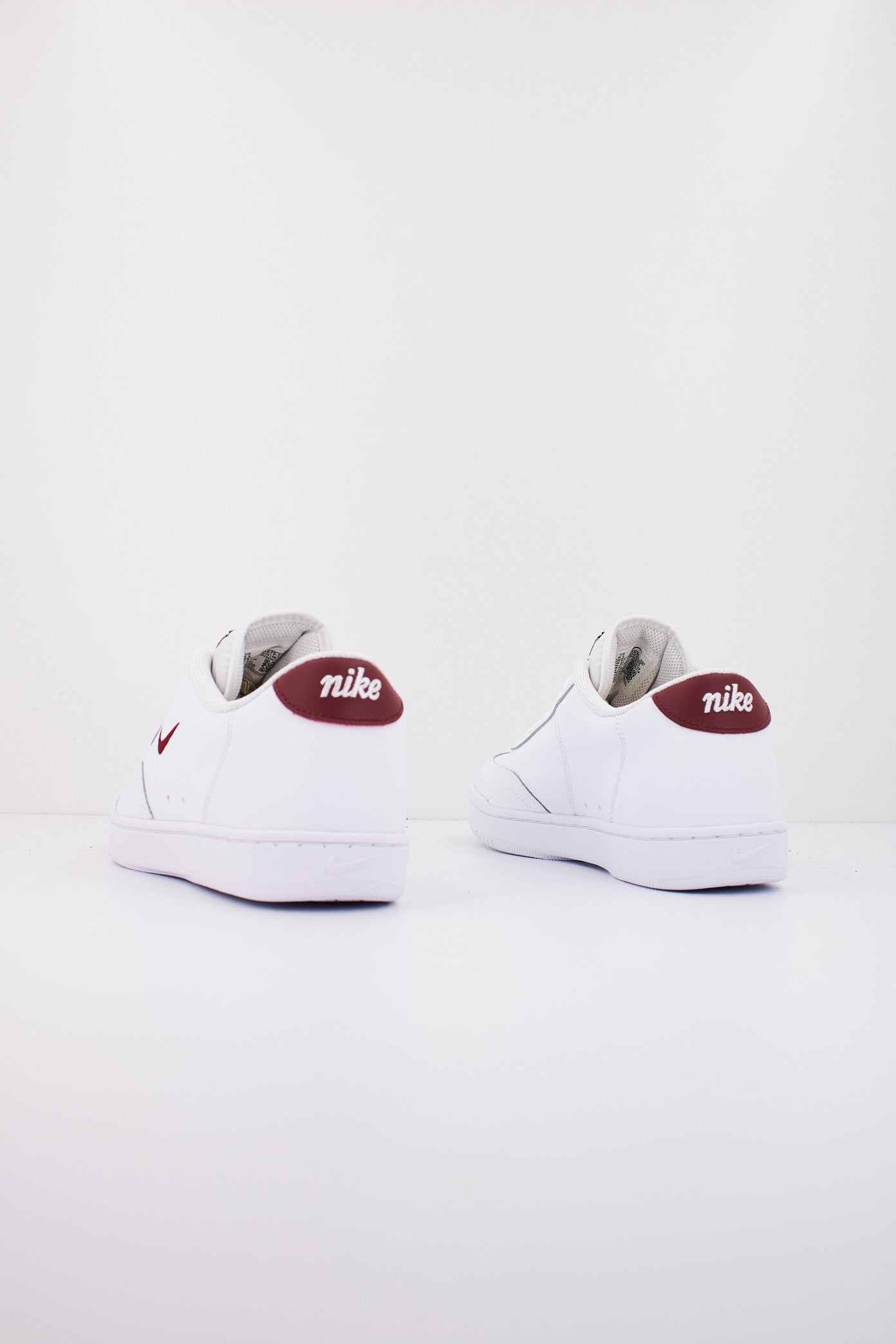 NIKE COURT VINTAGE en color BLANCO (3)