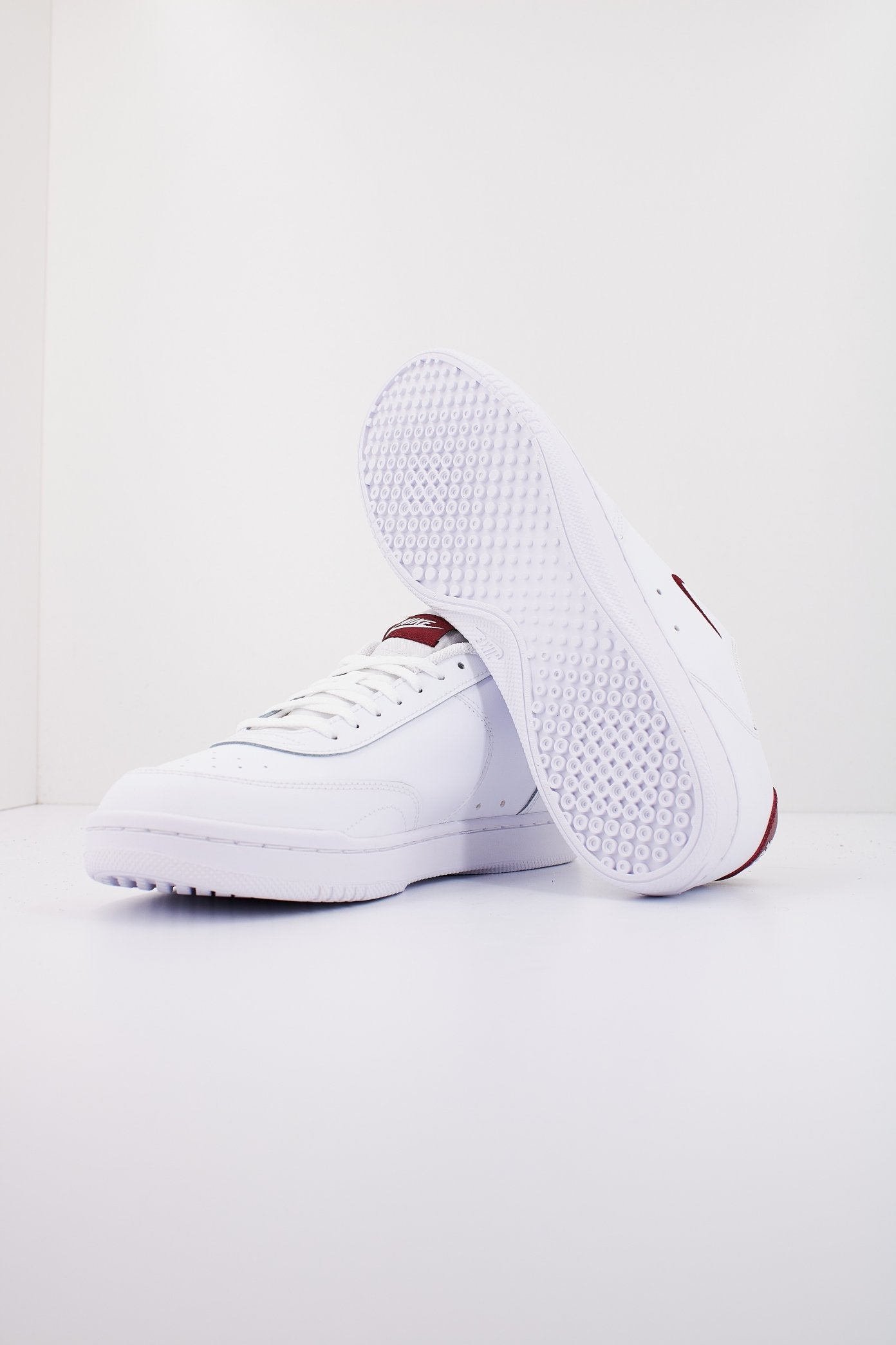 NIKE COURT VINTAGE en color BLANCO (4)