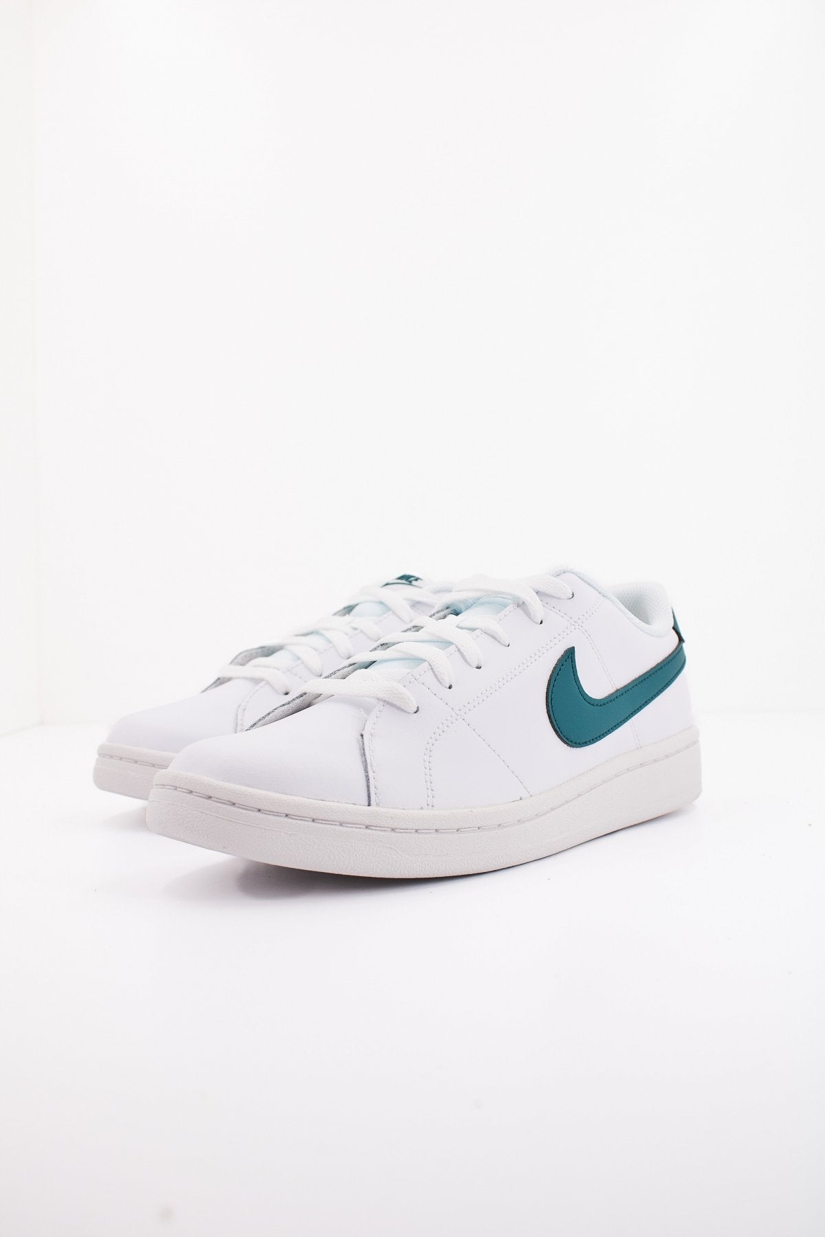 NIKE COURT ROYALE en color BLANCO (2)