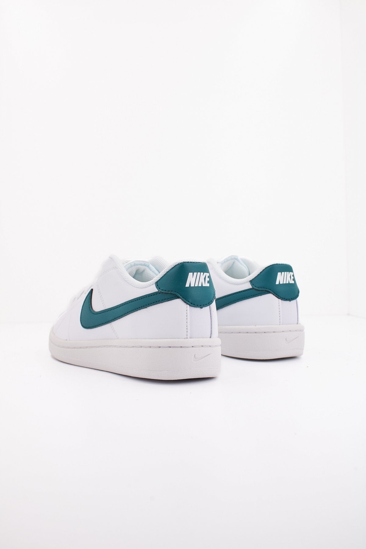 NIKE COURT ROYALE en color BLANCO (3)