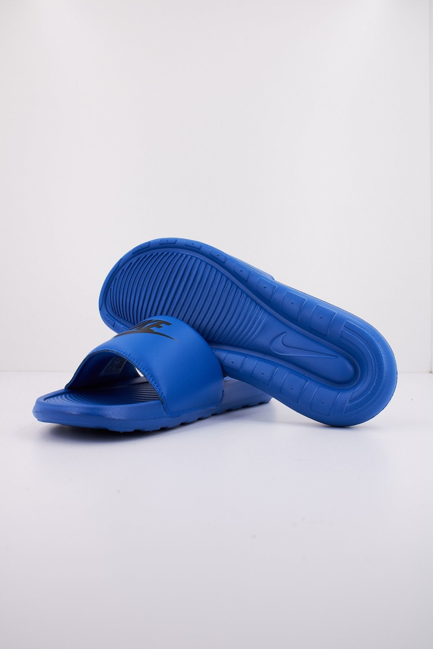 NIKE VICTORY ONE en color AZUL (4)