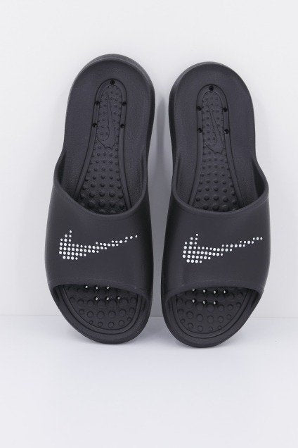 NIKE VICTORI ONE MEN'S SHOWE en color NEGRO (1)