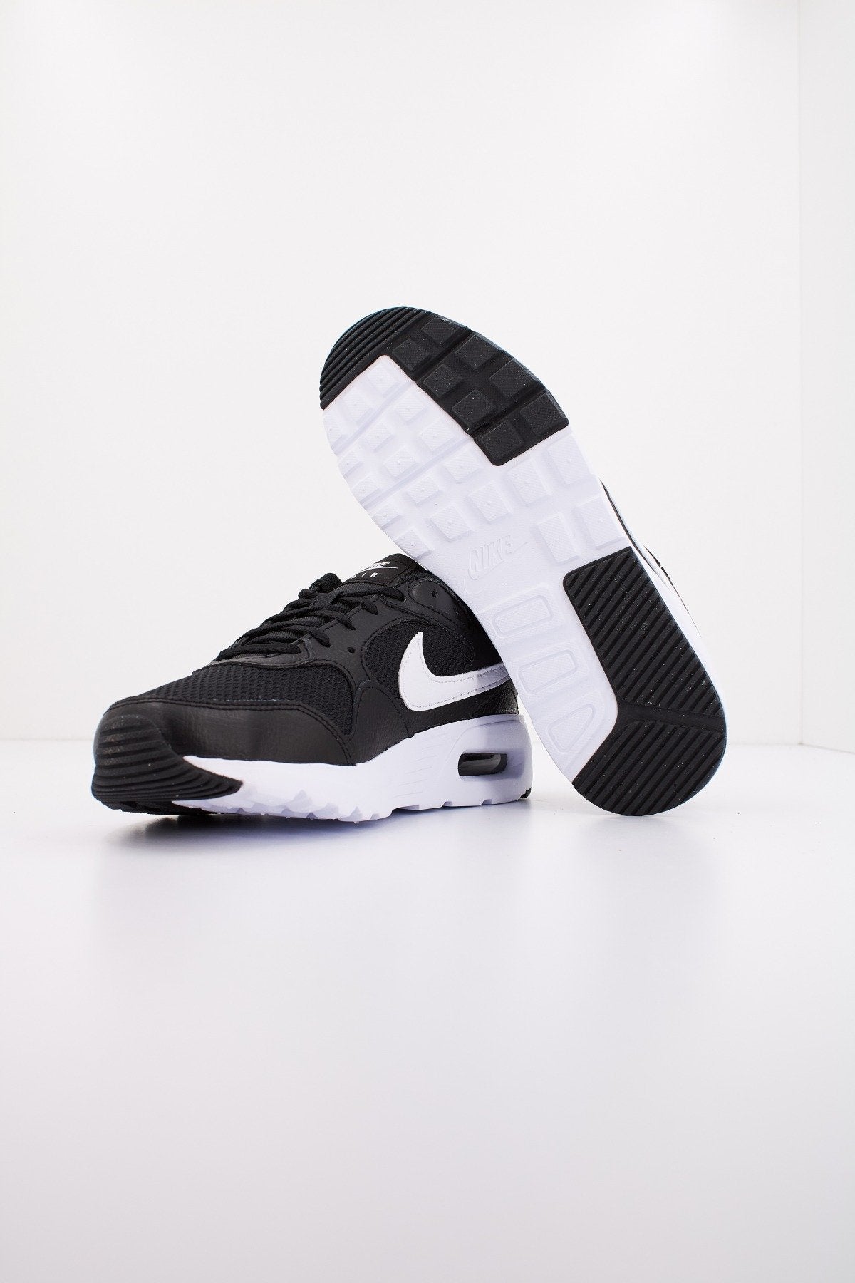 NIKE AIR MAX SC AA en color NEGRO (4)