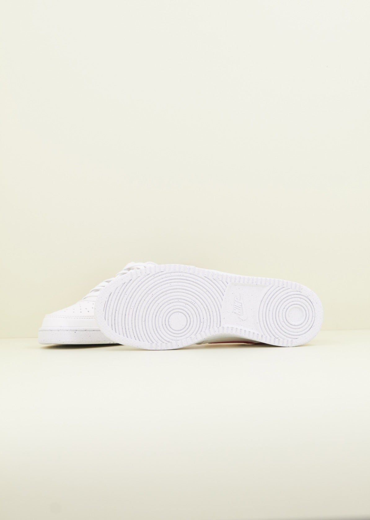 NIKE COURT VISION LOW BE WOM en color BLANCO (4)