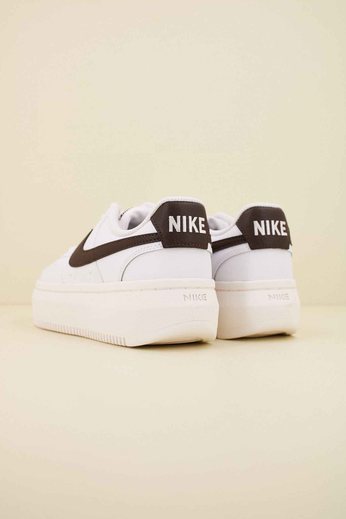 NIKE COURT VISION ALTA en color BLANCO (3)