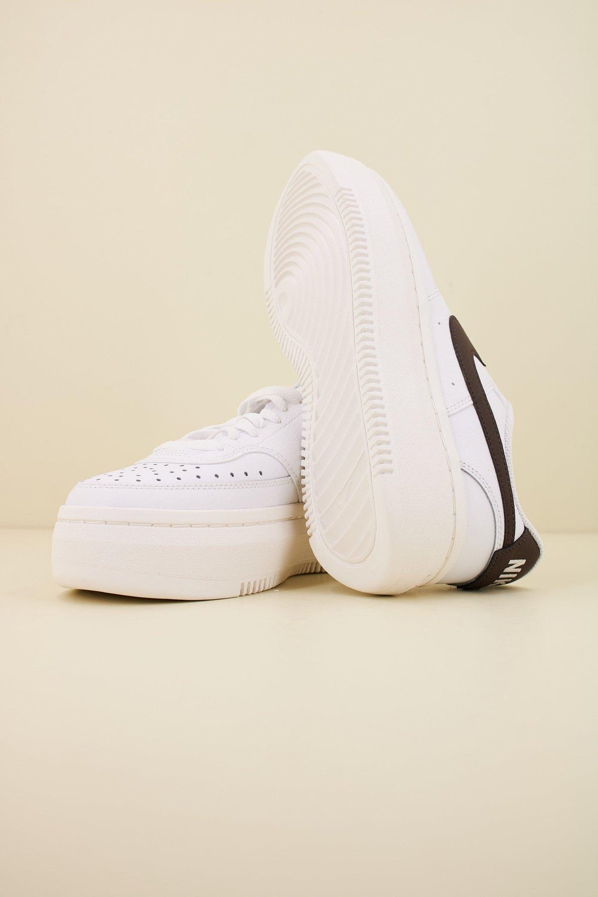 NIKE COURT VISION ALTA en color BLANCO (4)