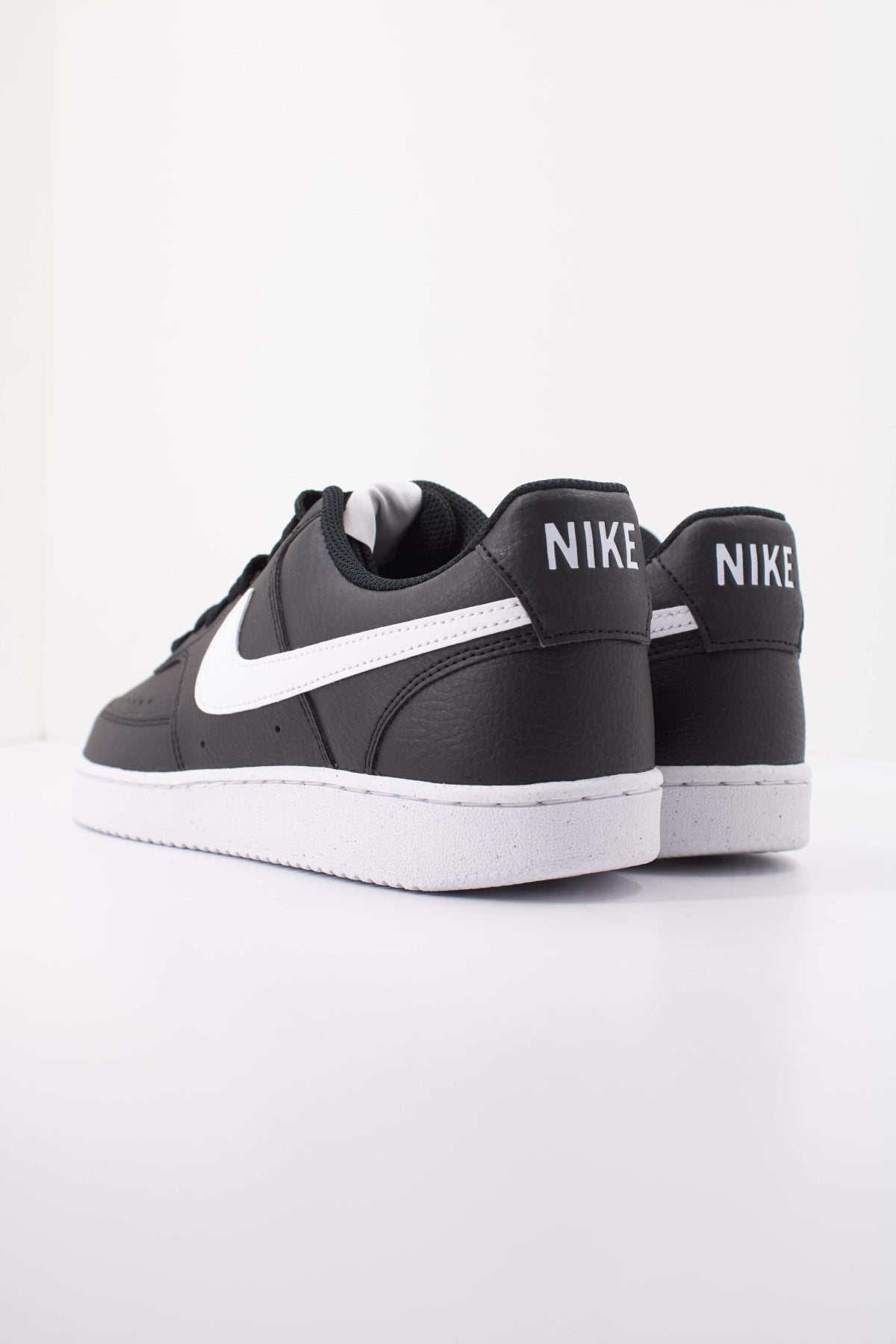 NIKE COURT VISION LO NN en color NEGRO (4)