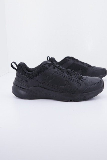 NIKE DEFYALLDAY en color NEGRO (2)