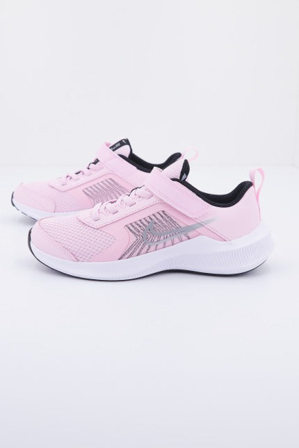 NIKE DOWNSHIFTER LITTLE en color ROSA (1)