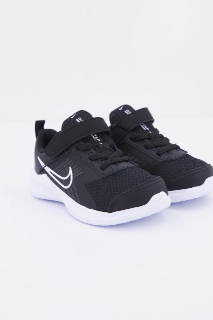 NIKE DOWNSHIFTER BABY en color NEGRO (1)
