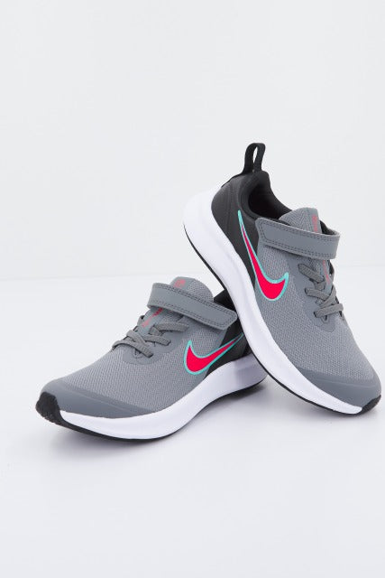 NIKE RUNNER LITTLE KIDS S en color GRIS (1)