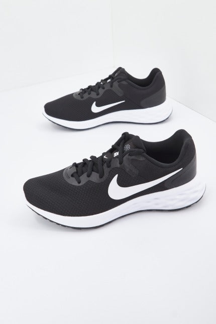 NIKE REVOLUTION en color NEGRO (1)
