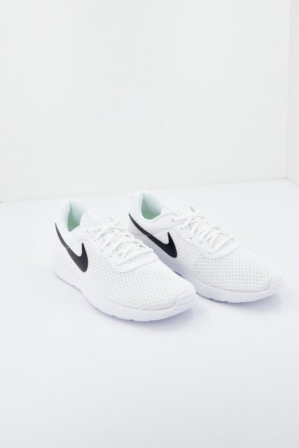NIKE TANJUN en color BLANCO (2)