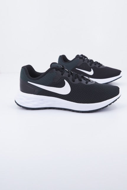 NIKE REVOLUTION WOMEN'S RU en color NEGRO (2)