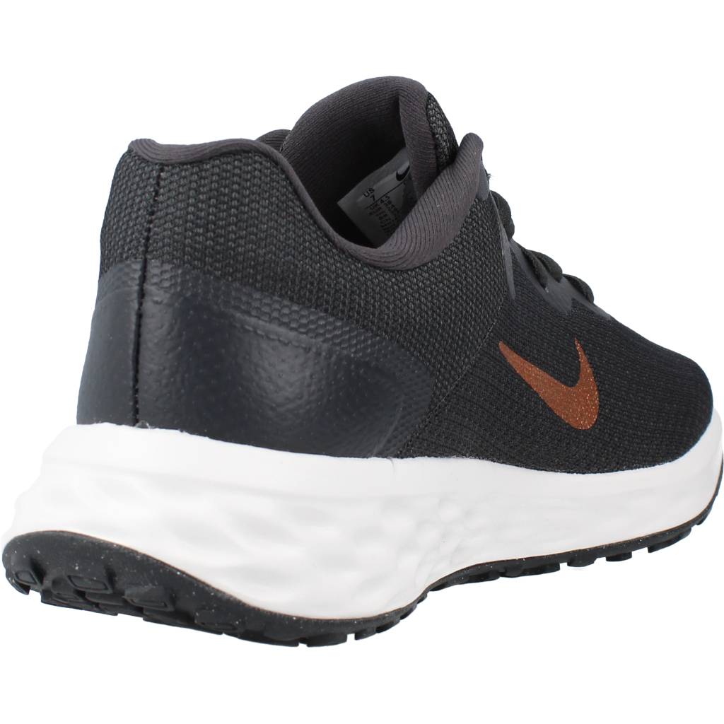 NIKE REVOLUTION WOMEN'S RU en color NEGRO (3)