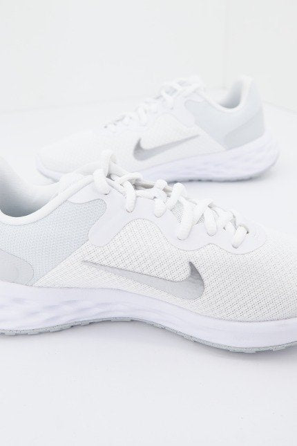 NIKE REVOLUTION en color BLANCO (2)