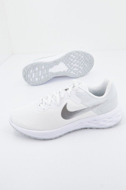 NIKE REVOLUTION en color BLANCO (3)