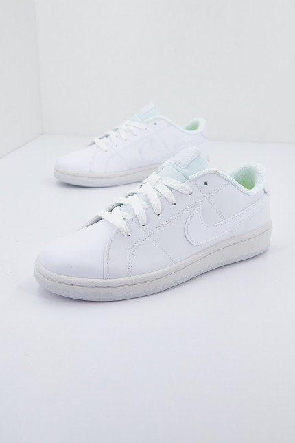 NIKE COURT ROYALE en color BLANCO (1)