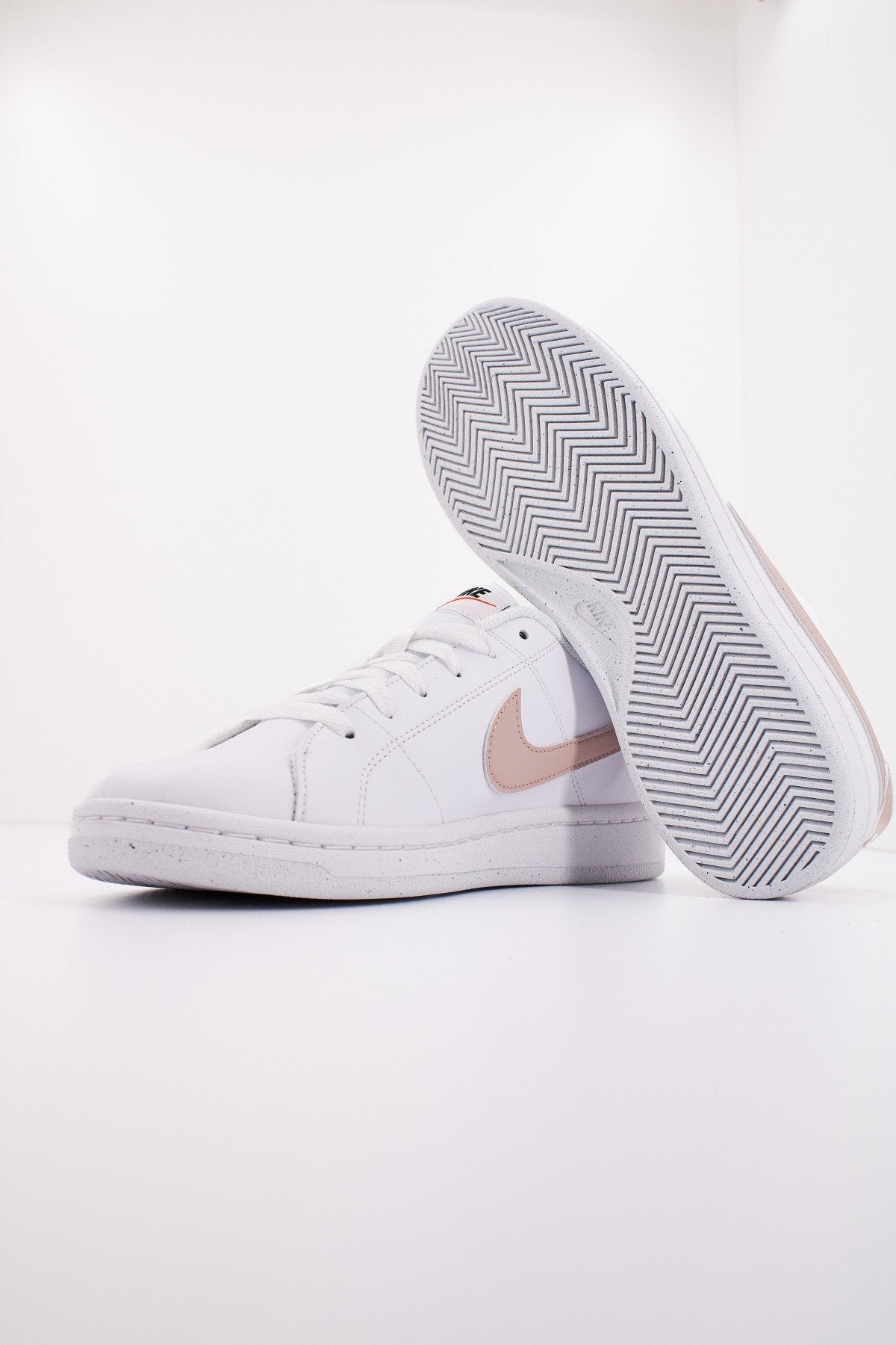 NIKE COURT ROYALE en color BLANCO (4)