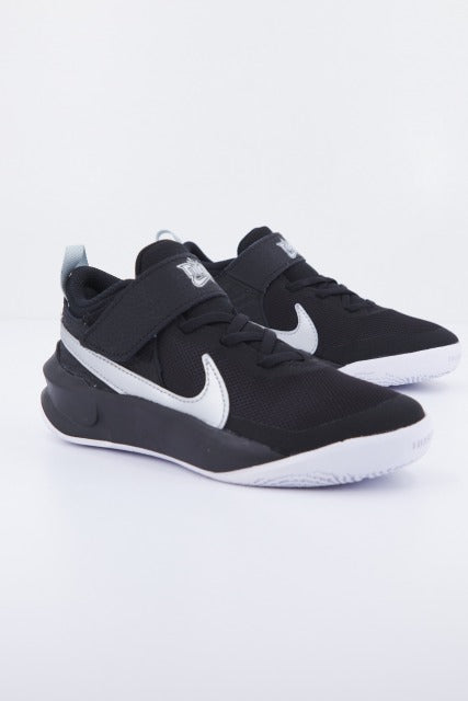 NIKE TEAM HUSTLE D en color NEGRO (1)