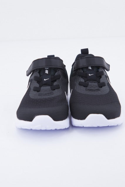 NIKE REVOLUTION BABY en color NEGRO (2)