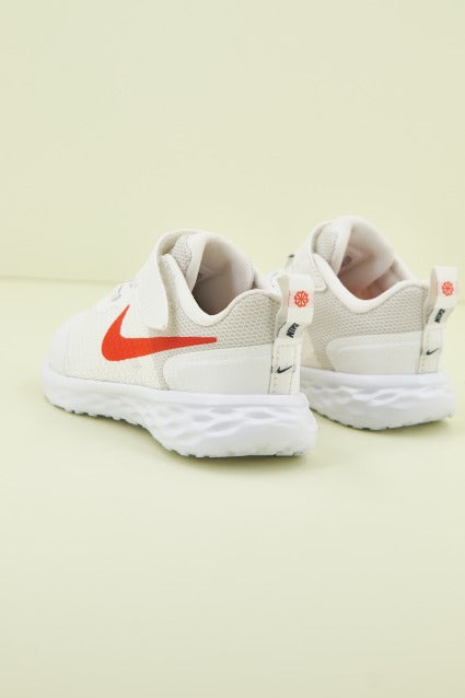 NIKE REVOLUTION BABY/TODDL en color BLANCO (2)