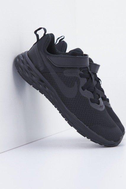 NIKE NIKE REVOLUTION LITTLE KID en color NEGRO (1)