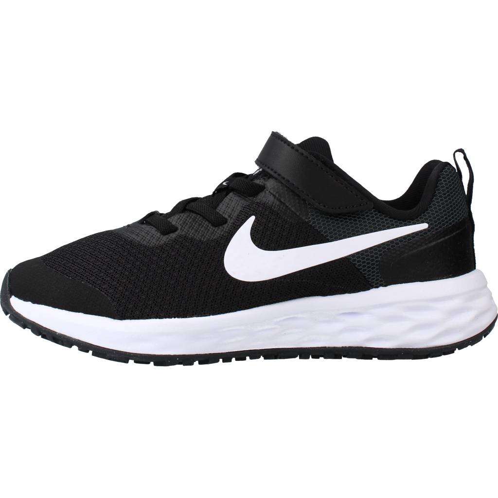 NIKE REVOLUTION en color NEGRO (2)