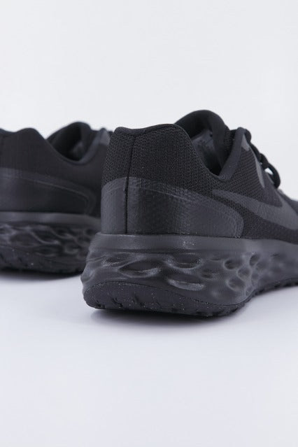NIKE REVOLUTION NN en color NEGRO (3)