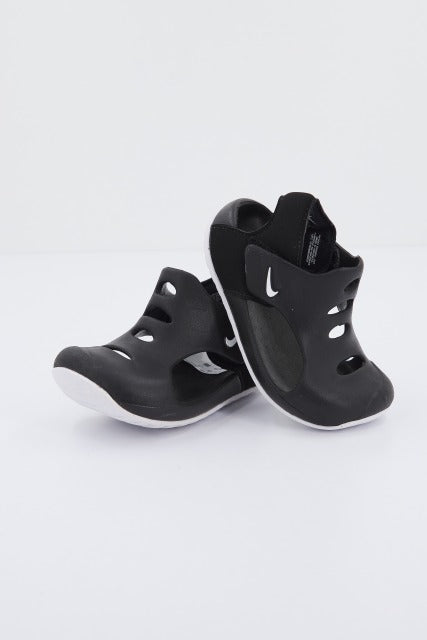 NIKE SUNRAY PROTECT BABY/T en color NEGRO (2)