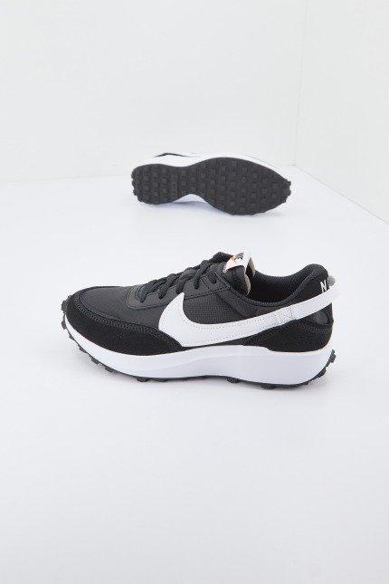 NIKE WAFFLE DEBUT WOMEN'S SH en color NEGRO (4)