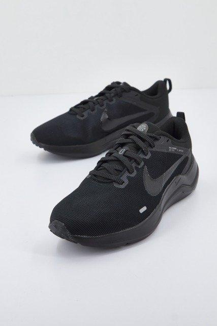 NIKE DOWNSHIFTER WOMEN'S en color NEGRO (1)