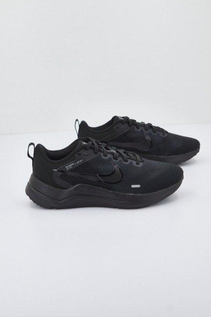 NIKE DOWNSHIFTER WOMEN'S en color NEGRO (2)