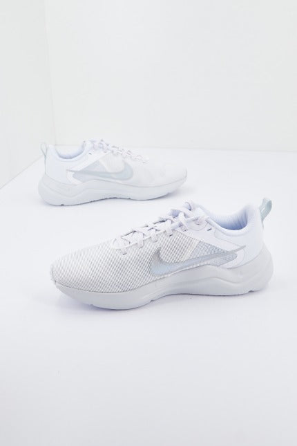 NIKE DOWNSHIFTER WOMEN'S en color BLANCO (2)