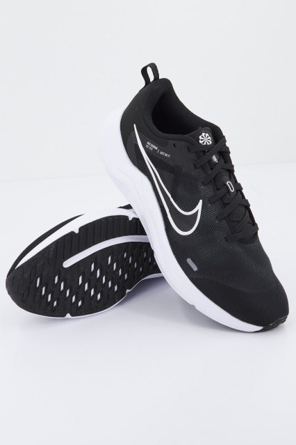 NIKE DOWNSHIFTER C/O en color NEGRO (1)