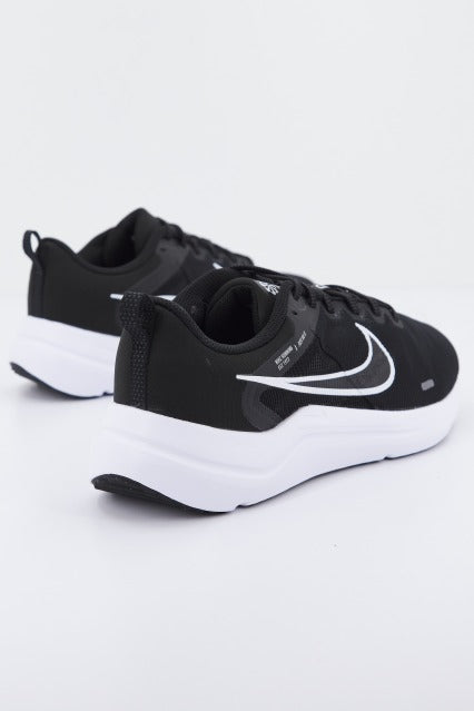 NIKE DOWNSHIFTER C/O en color NEGRO (3)