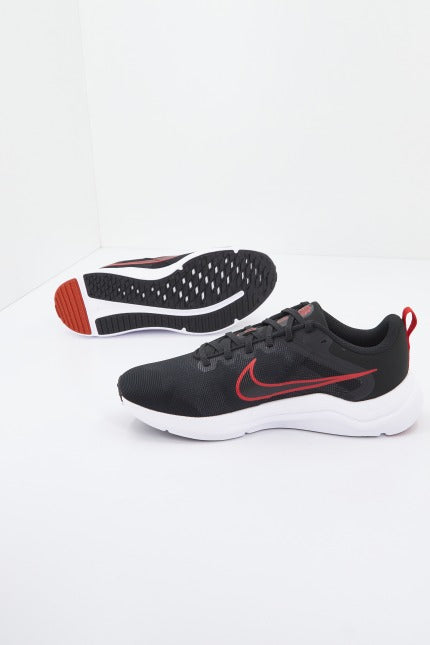 NIKE DOWNSHIFTER C/O en color NEGRO (2)