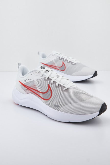 NIKE DOWNSHIFTER C/O en color BLANCO (2)