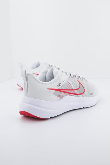 NIKE DOWNSHIFTER C/O en color BLANCO (3)