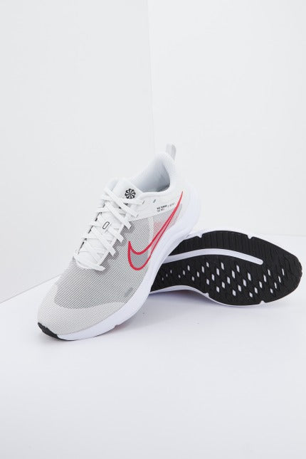 NIKE DOWNSHIFTER C/O en color BLANCO (4)