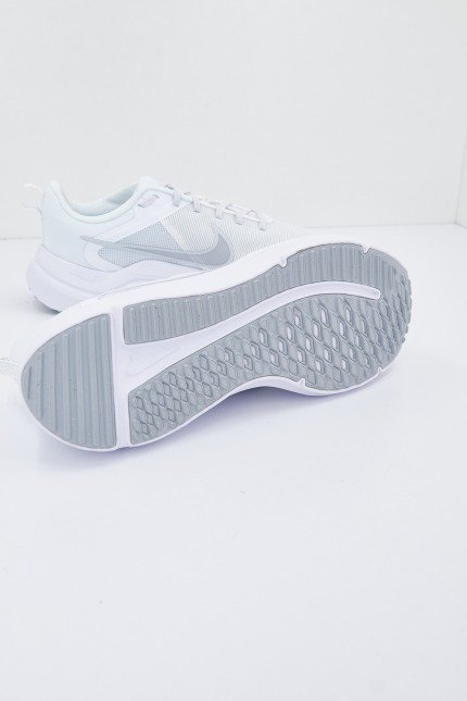 NIKE DOWNSHIFTER C/O en color BLANCO (4)