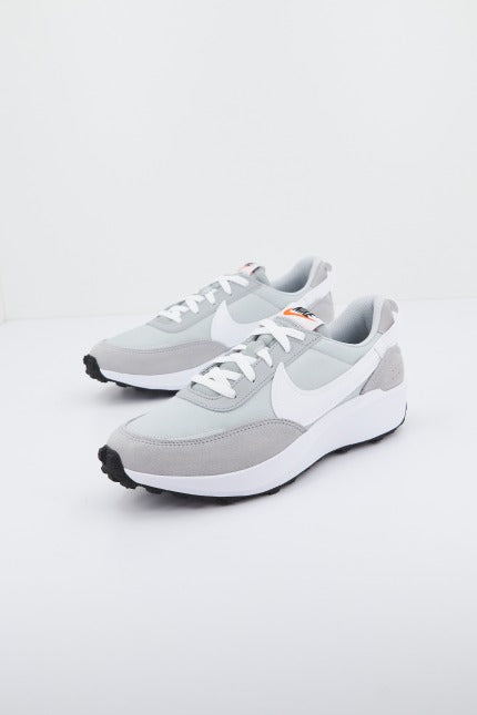 NIKE WAFFLE DEBUT MEN'S SHOE en color GRIS (2)