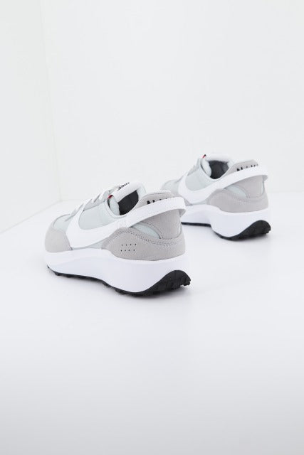 NIKE WAFFLE DEBUT MEN'S SHOE en color GRIS (3)