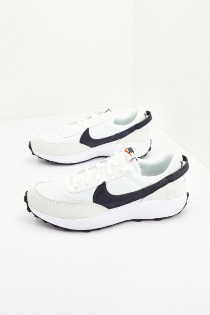 NIKE WAFFLE DEBUT MEN'S SHOE en color BLANCO (1)